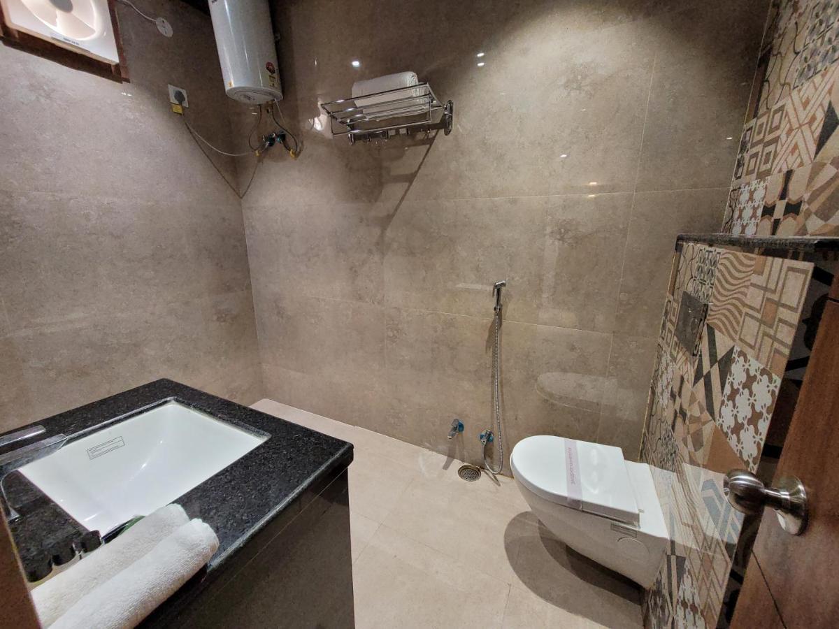 Aura Gold Resort Ουνταϊπούρ Εξωτερικό φωτογραφία