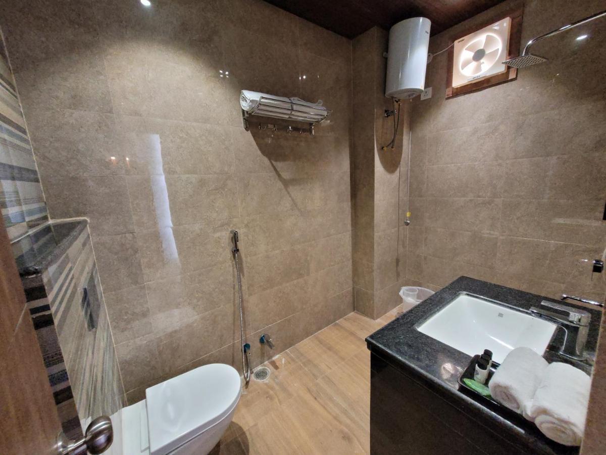 Aura Gold Resort Ουνταϊπούρ Εξωτερικό φωτογραφία
